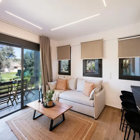 Nicole Collection- Meganisi Cove דירה