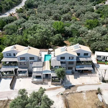 Nicole Collection- Meganisi Cove דירה