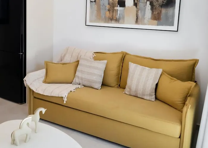 Nicole Collection- Cove 아파트 *