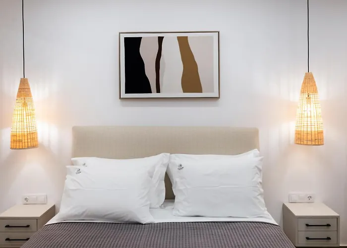 Nicole Collection- Cove 아파트 메가니시