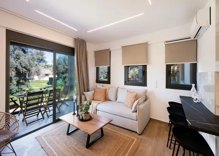 Nicole Collection- Cove 아파트