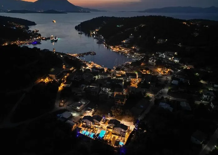 아파트 Nicole Collection- Cove 메가니시